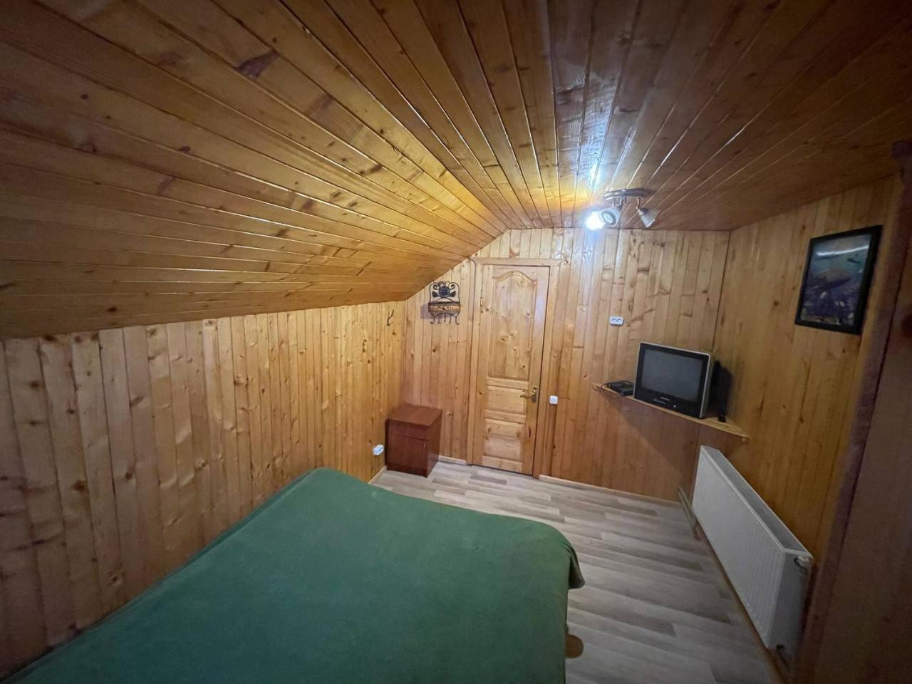 Kazka Aparthotel Yablunytsya Exterior photo